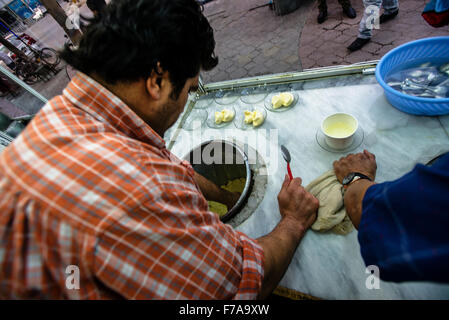 Artigianale di gelato cafe di Shahr-e Naw, parte centrale di Kabul, Afghanistan Foto Stock