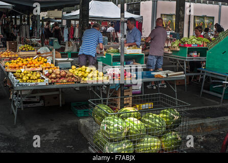 Mercato di frutta e verdura Sant'Ambrogio Firenze Foto Stock