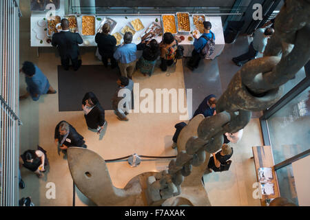 Evento sociale al Brooklyn Navy Yard Building 92 NYC Foto Stock