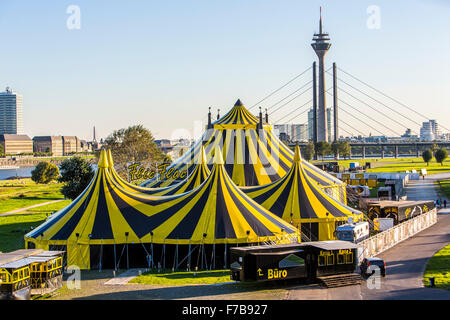 Tendoni da circo di Flic Flac circus, Düsseldorf, Germania Foto Stock