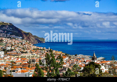 Vista panoramica di Funchal, Madeira, Portogallo Foto Stock