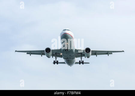 Airbus A320-232 di proprietà di Aegean Airlines proveniente in terreni a Corfu Foto Stock