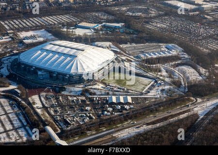 Veltins Arena in inverno, neve Schalke Stadium, S04, Bundesliga club, Gelsenkirchen, zona della Ruhr, Renania settentrionale-Vestfalia, Foto Stock