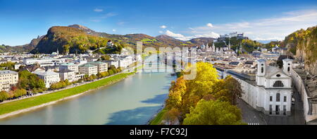 Panoramica vista aerea della città di Salisburgo, Austria Foto Stock