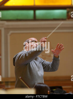 Conduttore a condurre una prova. close up. Foto Stock