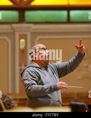 Conduttore a condurre una prova. close up. Foto Stock