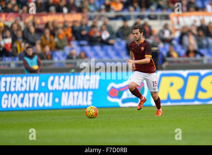 Roma, Italia. 29 Nov, 2015. Miralem Pjianic durante il campionato italiano di una partita di calcio A.S. Roma vs A.C. Atalanta nello Stadio Olimpico di Roma, il 29 novembre 2015. Credito: Silvia Lore'/Alamy Live News Foto Stock