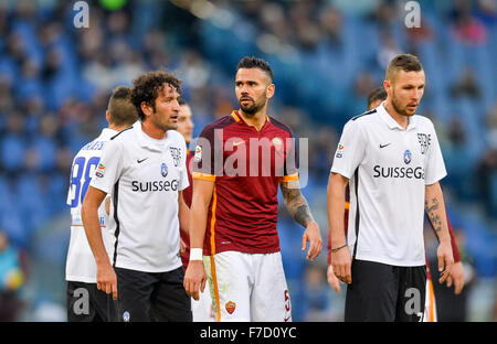 Roma, Italia. 29 Nov, 2015. Leandro Castan durante il campionato italiano di una partita di calcio A.S. Roma vs A.C. Atalanta nello Stadio Olimpico di Roma, il 29 novembre 2015. Credito: Silvia Lore'/Alamy Live News Foto Stock