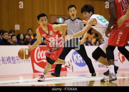 Yuki Togashi (jet), 29 novembre 2015 - Basket : National Basketball League 'NBL' 2015-2016 tra getti di Chiba 99-69 Nishinomiya cicogne in città Yachiyo palestra, Chiba, Giappone. (Foto di AFLO SPORT) Foto Stock