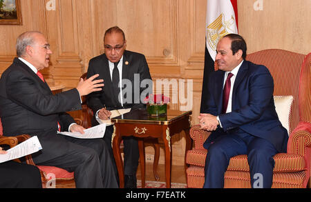 Paris, Paris, Francia. 29 Nov, 2015. Il Presidente egiziano Abdel Fattah al-Sisi si incontra con il segretario generale dell'Organizzazione per la cooperazione e lo sviluppo economico, a Parigi il 30 novembre 2015 © Stringer/immagini APA/ZUMA filo/Alamy Live News Foto Stock