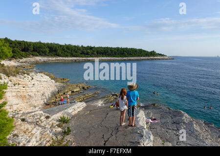 Baia Pinizule, Uvala Pinizule, Cap Kamenjak, Parco Nazionale in Premantura, Istria, Croazia Foto Stock