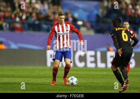 Fernando Torres (Atletico), 25 novembre 2015 - Calcio : UEFA Champions League Giornata 5 Gruppo C match tra il Club Atletico de Madrid 2-0 Galatasaray come a: Stadio Vicente Calderon di Madrid in Spagna. (Foto di Mutsu Kawamori/AFLO) [3604] Foto Stock