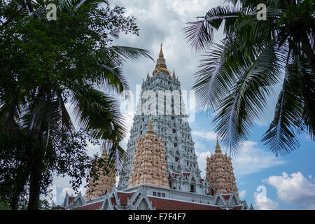Stucca principale chedi del Wat Yangsangawaram, Pattaya, Thailandia Foto Stock