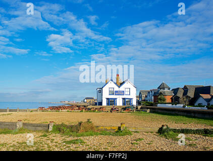 Il vecchio pub di Nettuno, terrazzo marino, whitstable kent, England Regno Unito Foto Stock