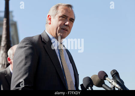 Il senatore statunitense Jeff Merkley parlando a "conservare in terra " rally - Washington DC, Stati Uniti d'America Foto Stock