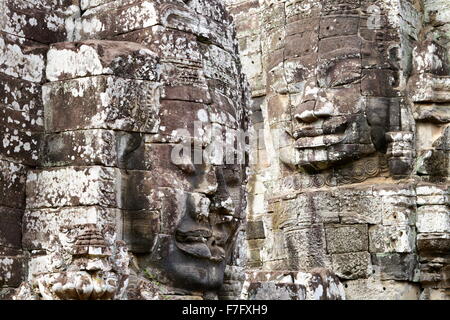 Facce del tempio Bayon, Angkor Thom, Cambogia, Asia Foto Stock