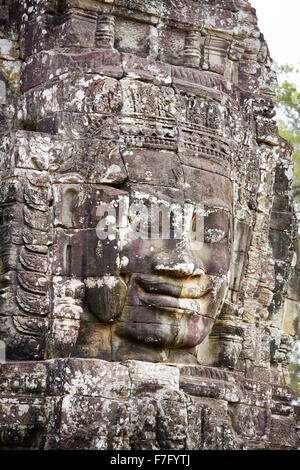 Facce del tempio Bayon, Angkor Thom, Cambogia, Asia Foto Stock