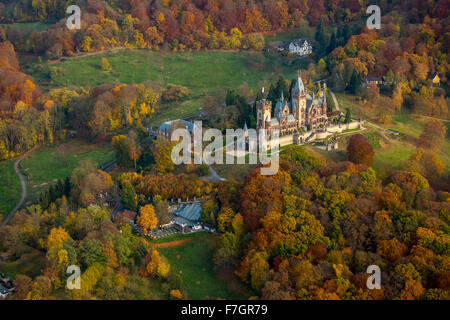 Il castello di Drachenburg in colorate Foglie di autunno, la Valle del Reno, Koenigswinter, Siebenbirge Koenigswinter Foto Stock