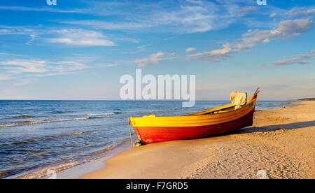 Barca da pesca nel Mar Baltico, Pomerania, Polonia Foto Stock