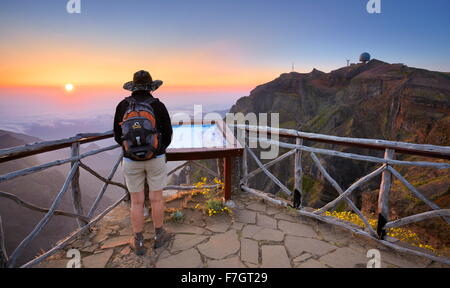 Montagne di Madeira - Alba sul modo di Pico Ruivo, Isola di Madeira, Portogallo Foto Stock