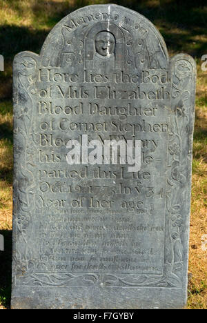 Vecchie lapidi, Old Hill Seppellimento di massa, Concord, Massachusetts Foto Stock