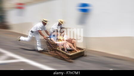 La pista di slittino (slitte), Monte Isola di Madeira, Portogallo Foto Stock