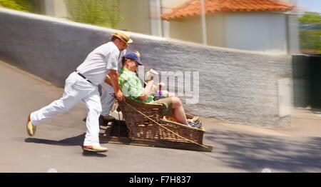 La pista di slittino (slitte), Monte Isola di Madeira, Portogallo Foto Stock