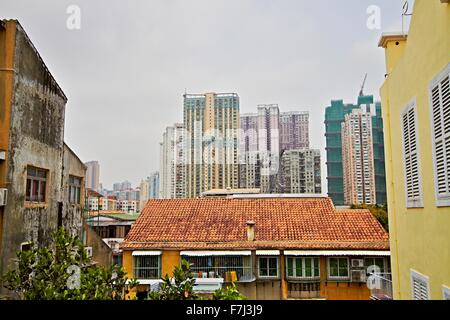 Macao Cina Street Scape vecchio e nuovo Foto Stock