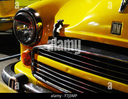 Giallo Taxi indiano Foto Stock