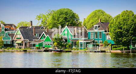 Architettura tradizionale a Zaanse Schans - Olanda Paesi Bassi Foto Stock