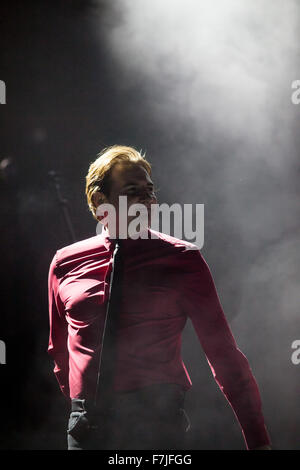 Dublino , Irlanda,Simple Minds live al 3 Arena,Dublino il Nov 29 2015 a Dublino, Irlanda Foto Stock