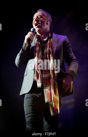 Dublino , Irlanda,Simple Minds live al 3 Arena,Dublino il Nov 29 2015 a Dublino, Irlanda Foto Stock