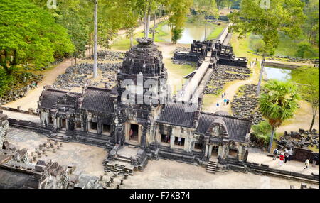 Rovine del tempio Baphuon, Angkor Thom, Cambogia, Asia Foto Stock