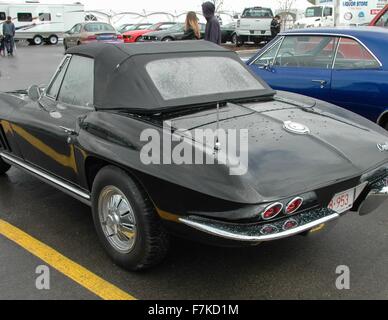 Un bel 1965 Corvette per asta. Foto Stock