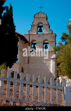 Torre campanaria della Missione di San Juan Bautista, fondata il 24 giugno 1797, San Juan Bautista, CA Foto Stock