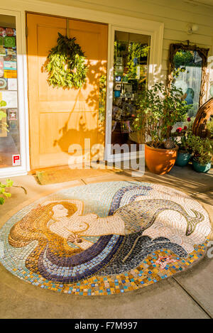 Mermaid mosaico, Sooke Harbour House, Sooke, Isola di Vancouver, British Columbia, Canada Foto Stock