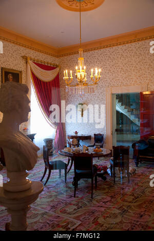 Vista interna del salotto presso l'eremo, Presidente Andrew Jackson Mansion e Home, Nashville, Davidson County, Tennessee, Stati Uniti d'America Foto Stock