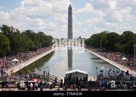 I diritti civili folle all'azione nazionale per realizzare il sogno di marzo e rally per il cinquantesimo anniversario della marcia su Washington e Martin Luther King Ho un sogno discorso, Agosto 24, 2013, il Lincoln Memorial, Washington D.C. Foto Stock