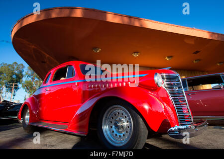 Auto classiche e Hot Rods al 1950 Diner, Bob's Big Boy, Riverside Drive, Burbank, in California Foto Stock