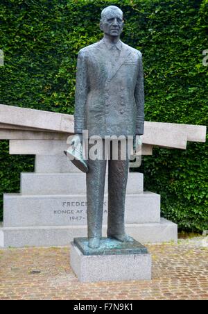 Statua di Federico IX di Danimarca (1899-1972), re di Danimarca. Datata 1973 Foto Stock