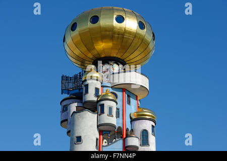 Germania, Bassa Baviera, Abensberg, Vista della Torre Kuchlbauer Foto Stock