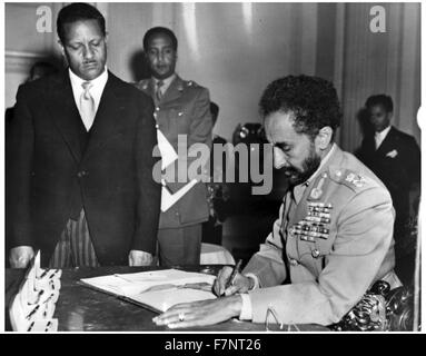 Fotografia di Haile Selassie (1892-1975) Etiopia reggente e dall imperatore di Etiopia. Datata 1961 Foto Stock