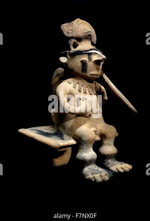 Figure di terracotta di una persona di alto rango provenienti dalla Colombia. Datata xv secolo Foto Stock