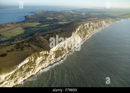 Una veduta aerea di Tennyson giù, Isola di Wight. Foto Stock