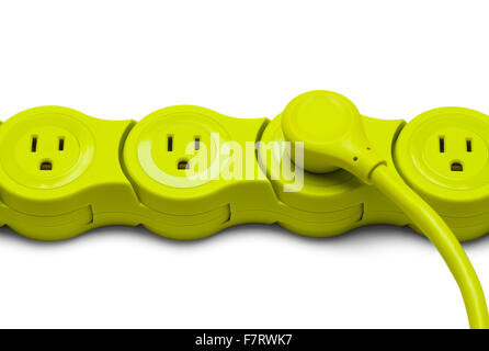 Green Power Strip con cavo isolato su sfondo bianco. Foto Stock