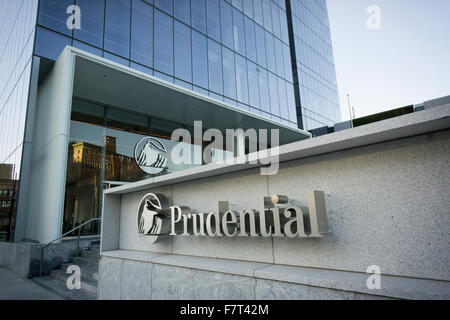 Uffici di Prudential Insurance Co. a Newark, NJ fuori del parco militare di sabato 21 novembre, 2015. (© Richard B. Levine) Foto Stock
