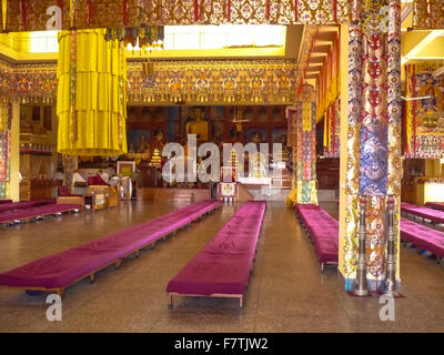 Interno del monastero tsuglagkhang in mcleod ganj india Foto Stock