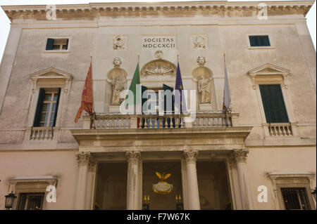 Venezia, Italia, 4 Giugno 2014: Esterno del teatro La Fenice, storico teatro simbolo della città Foto Stock