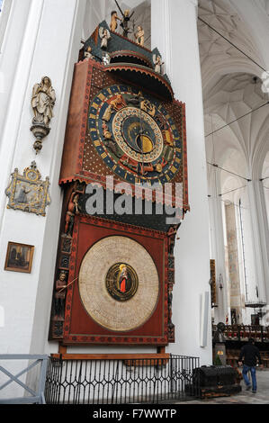 Orologio astronomico in Kościół Mariacki, Gdansk, Polonia Foto Stock