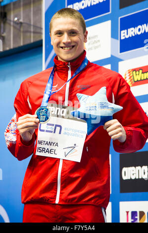 Israele. 3 dicembre, 2015. PAVONI Roberto GBR Medaglia d Argento 400m Medley Men - Insidefoto Credito: Insidefoto/Alamy Live News Foto Stock